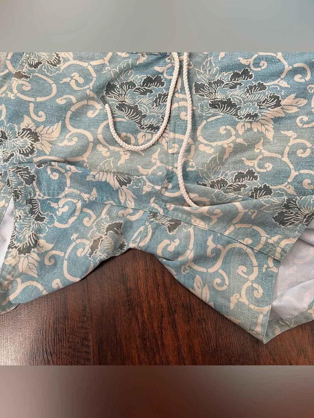 Faherty Classic Boardshorts Blue Floral Batik 31